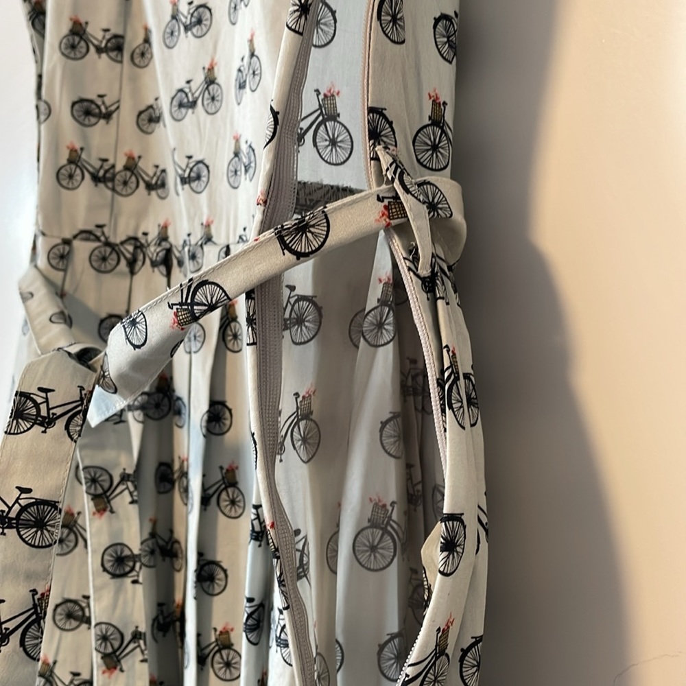 Run&Fly dress - Picture 3 of 6